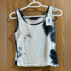 🎁 NWT Smocked Tie-Dye Tank, Sz L